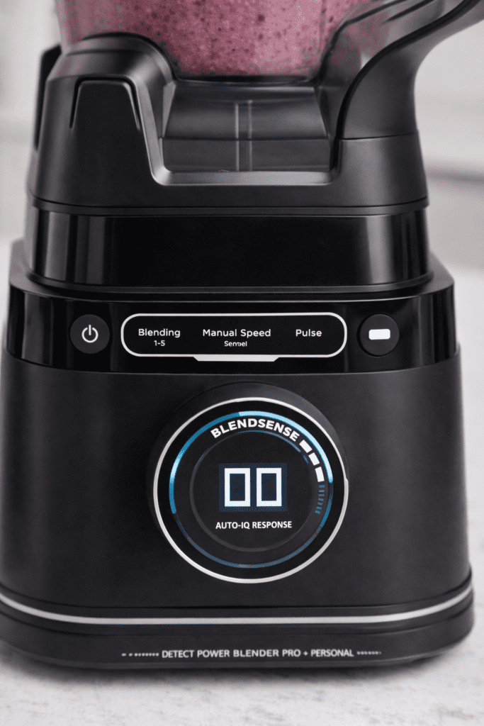 Ninja Detect Power Blender Pro TB301 BlendSense control panel showing automatic blending adjustment display